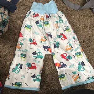 Bed stay dry cloth diaper/bed wetting pants.